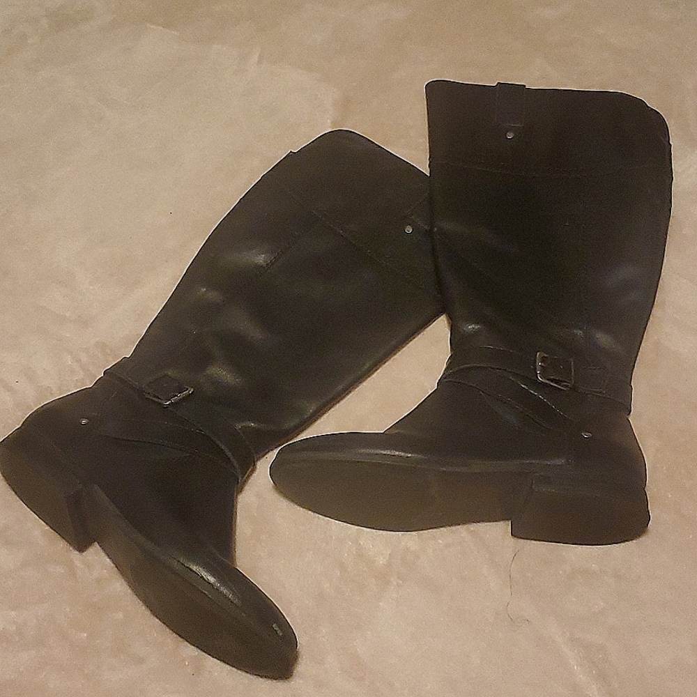 Blk leather boots